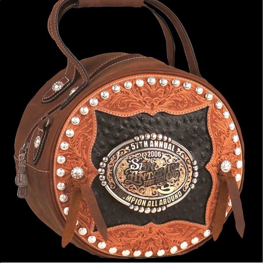 Trophy buckle rope bag